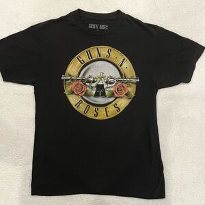Guns N Roses Graphic Band T-Shirt Women’s Medium Black with Front Art